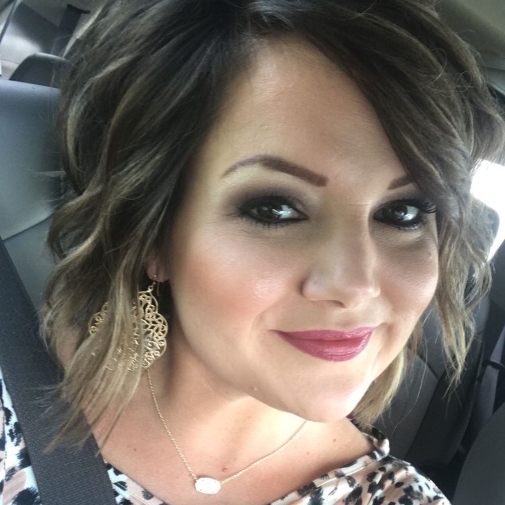 Meet your Posher, Ashley